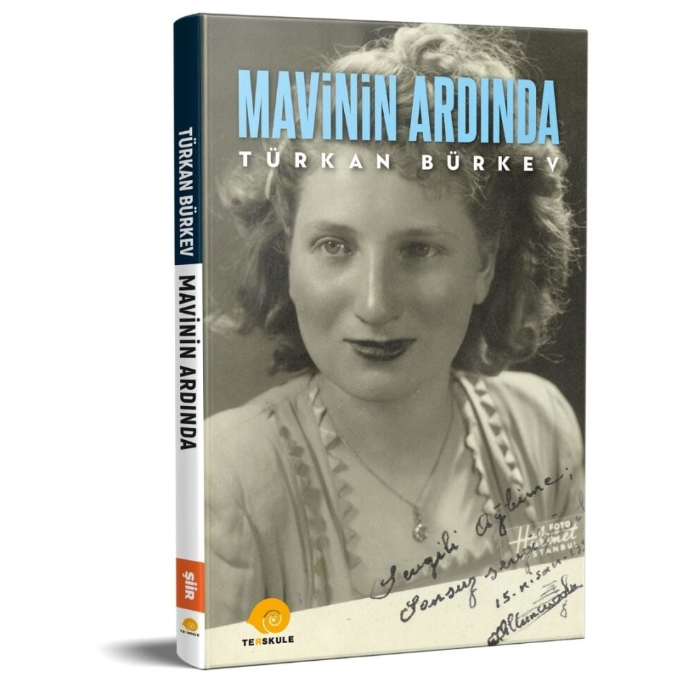 Mavinin Ardında